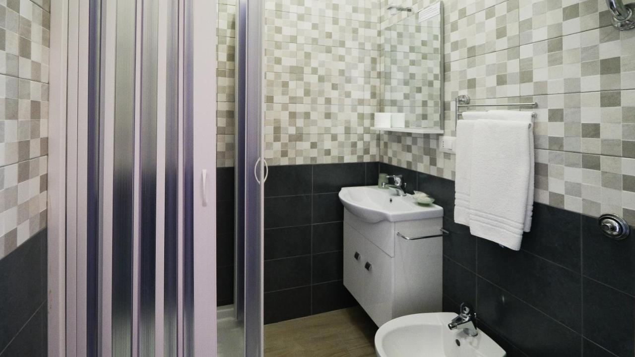Royal Dante Naples