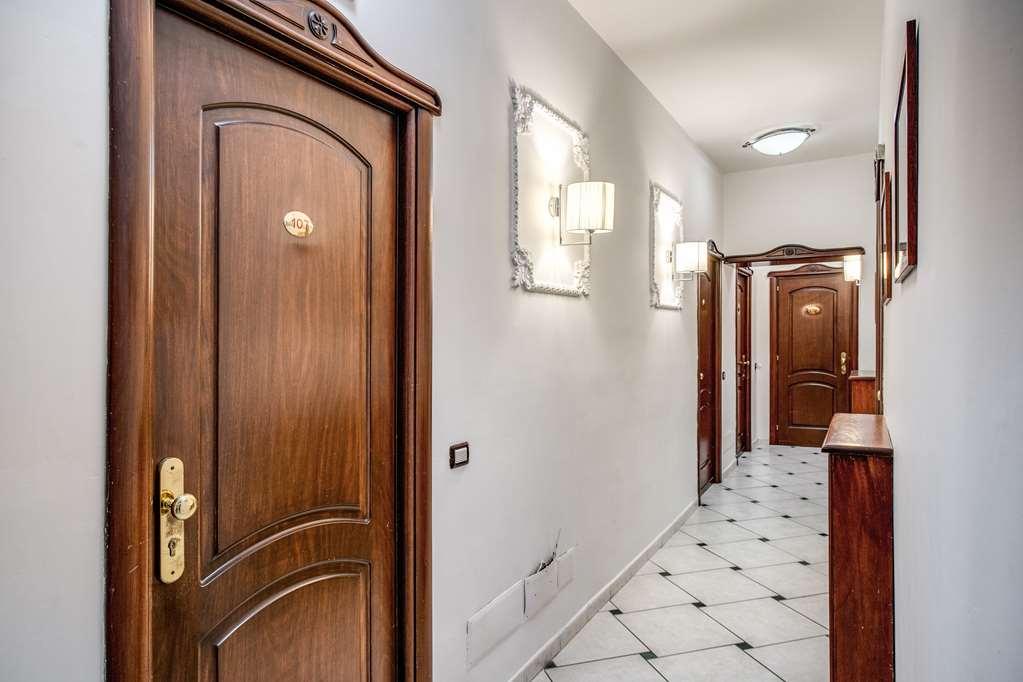 Garibaldi Hotel 3*