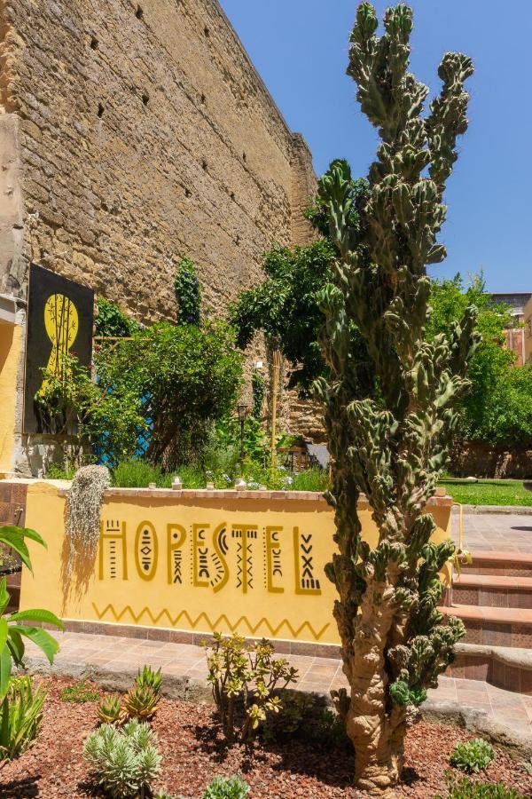 Hopestel Secret Garden Naples
