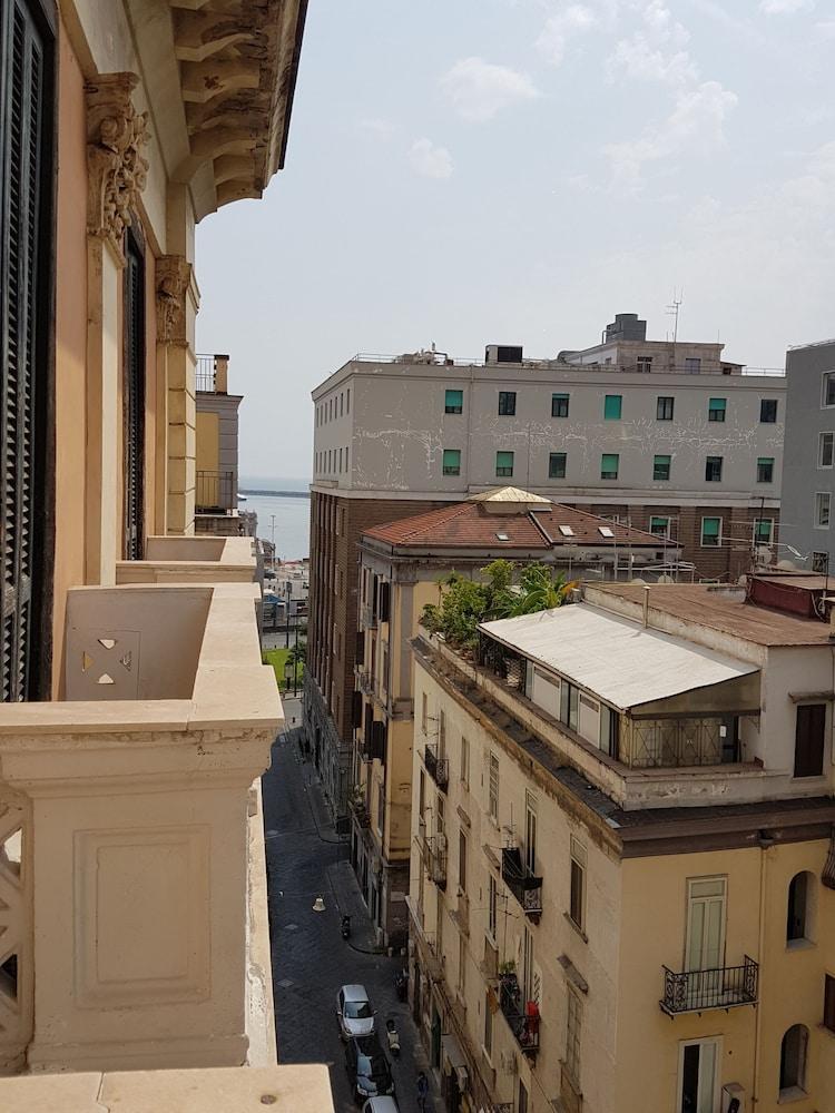 Le Orchidee 2* Naples