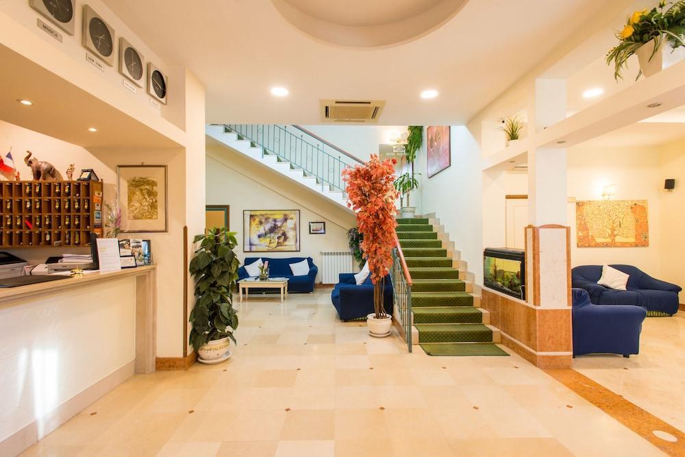 San Paolo 4* Naples