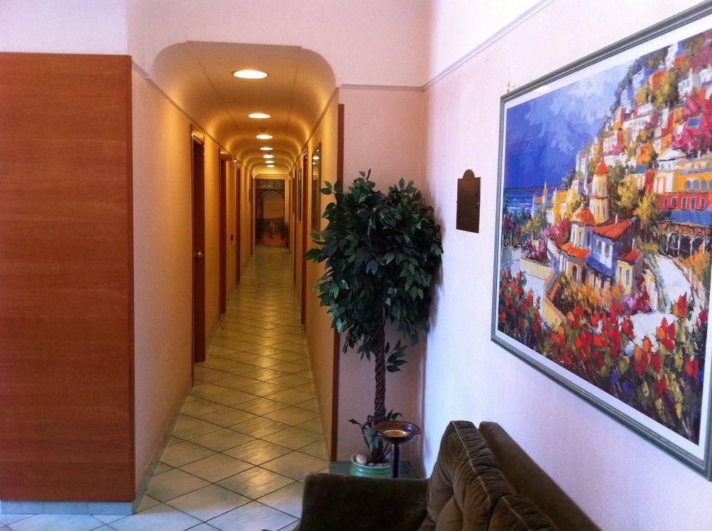 Potenza 3* Naples