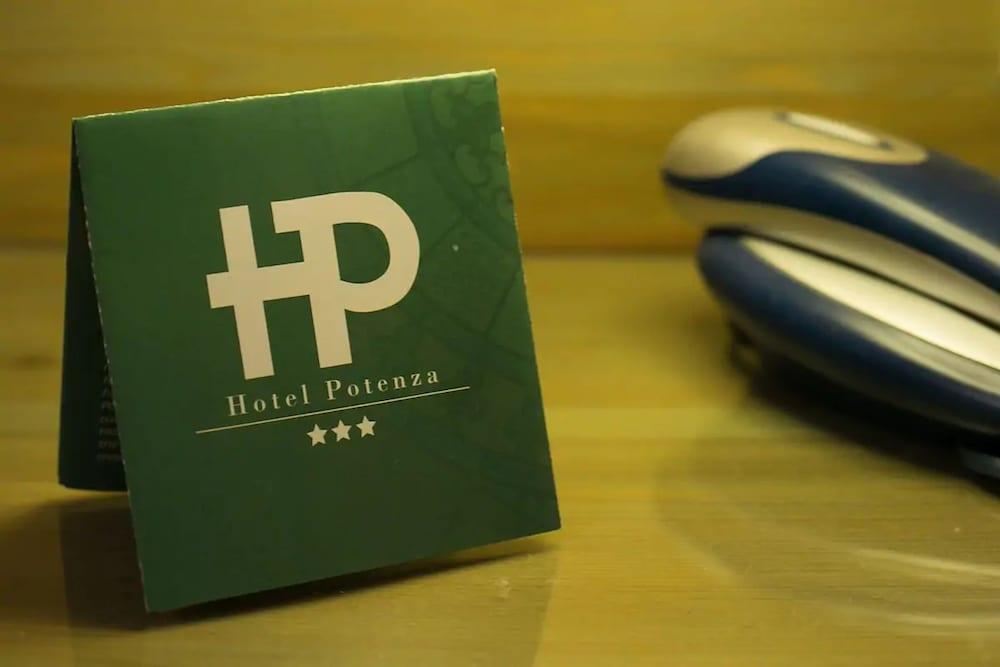 Potenza 3* Naples