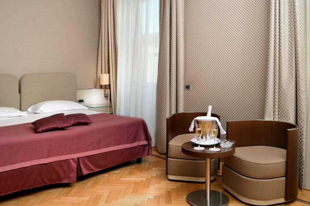 Palazzo Esedra Hotel