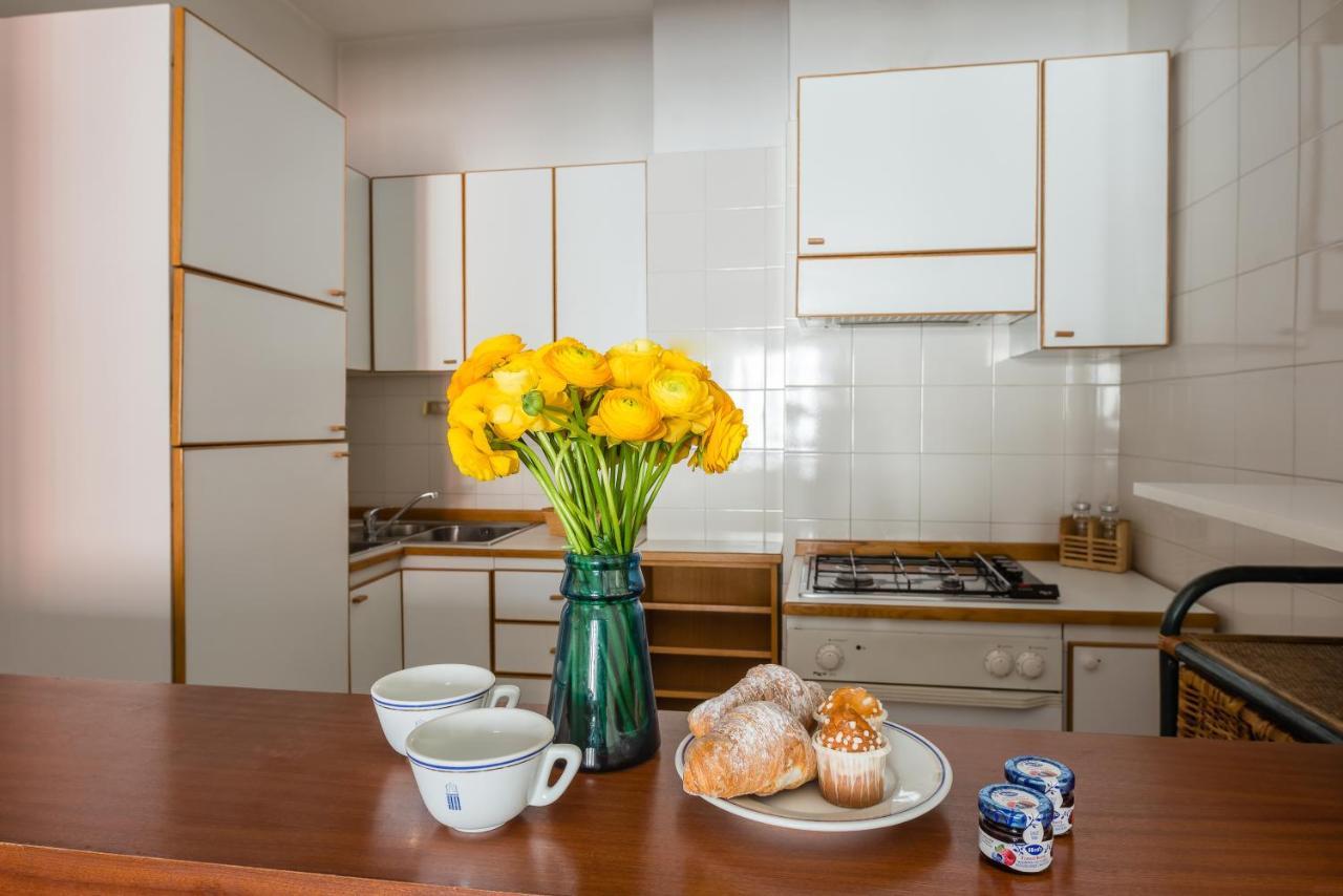 Apartment Chiatamone 53