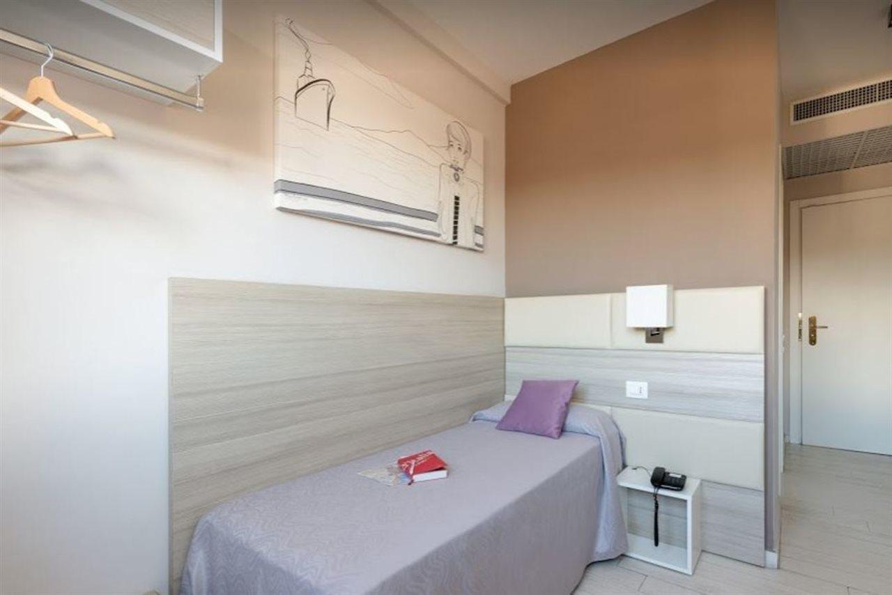 Cristina Hotel Naples