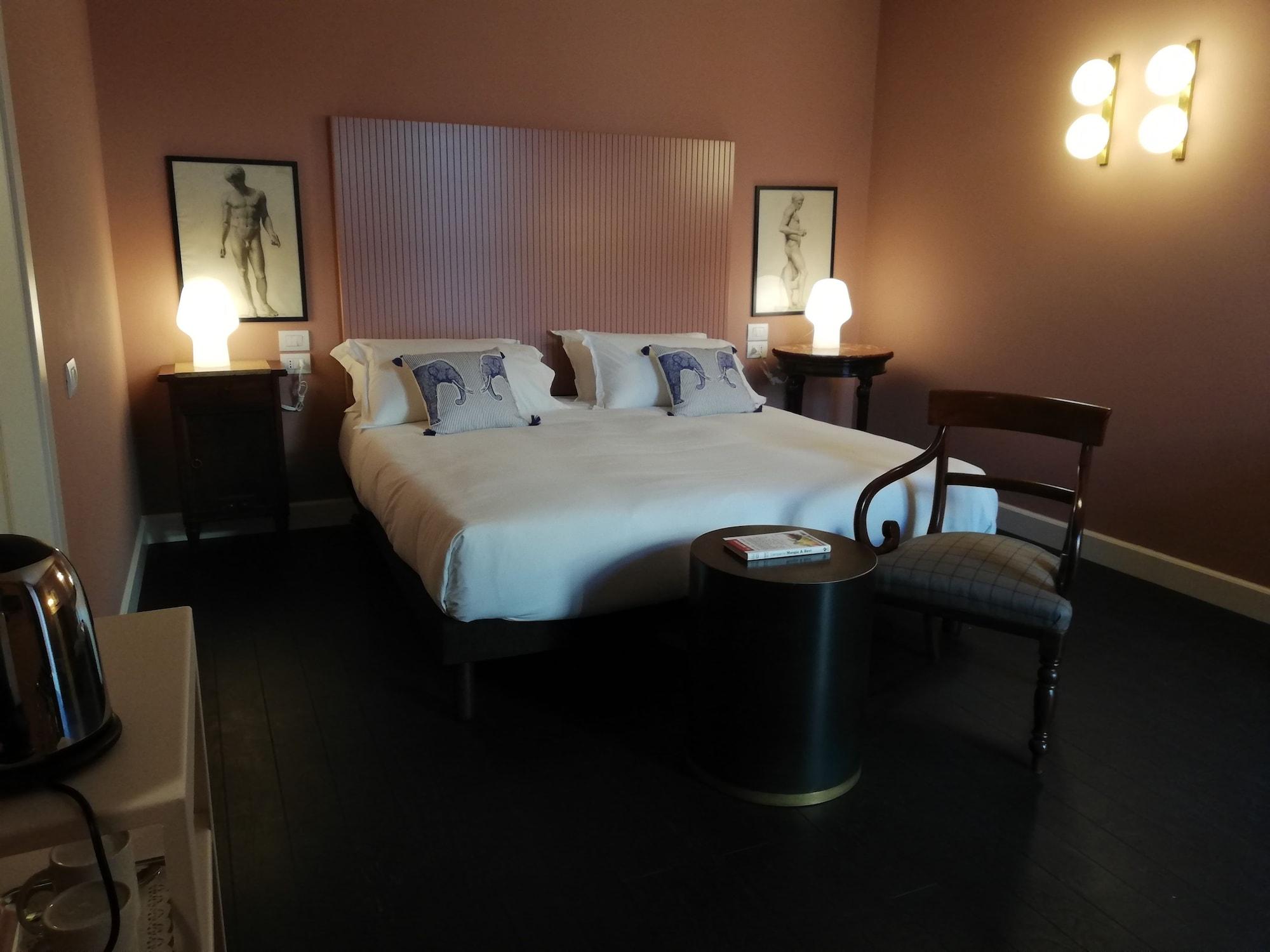 Rinuccini Relais Guest house Naples