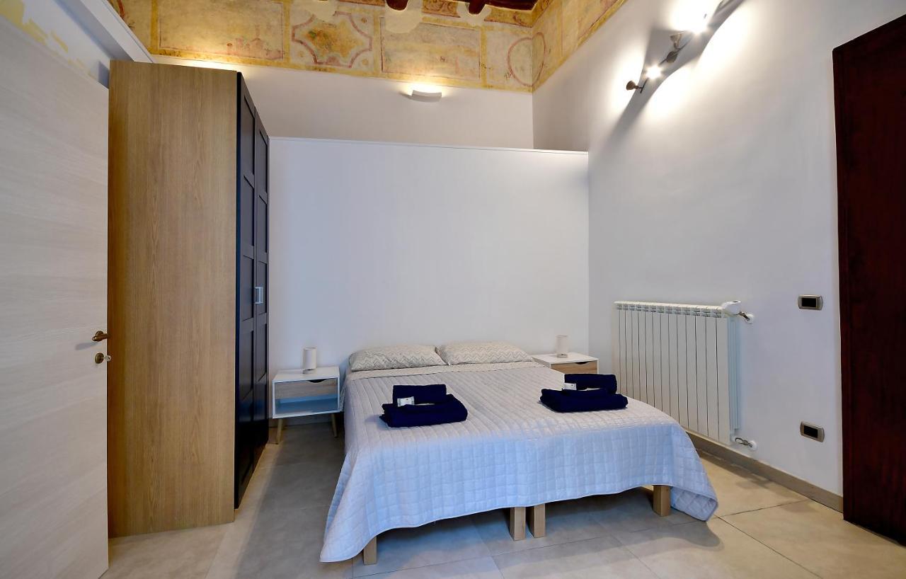 Di Affreschi E Volte Bed & Breakfast Naples