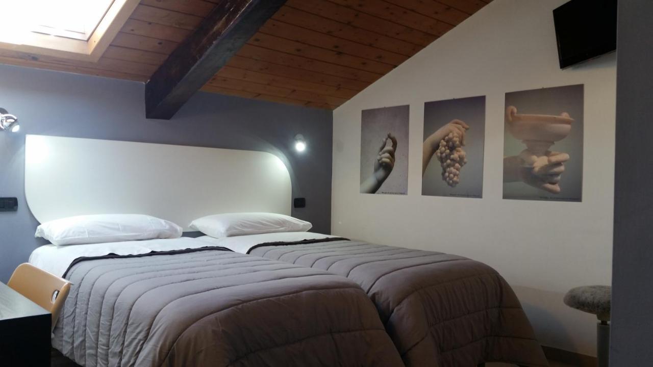 Nsh, Sweet Bed & Breakfast