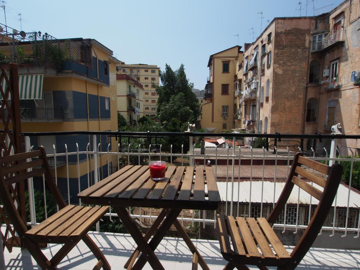 Bella * Naples