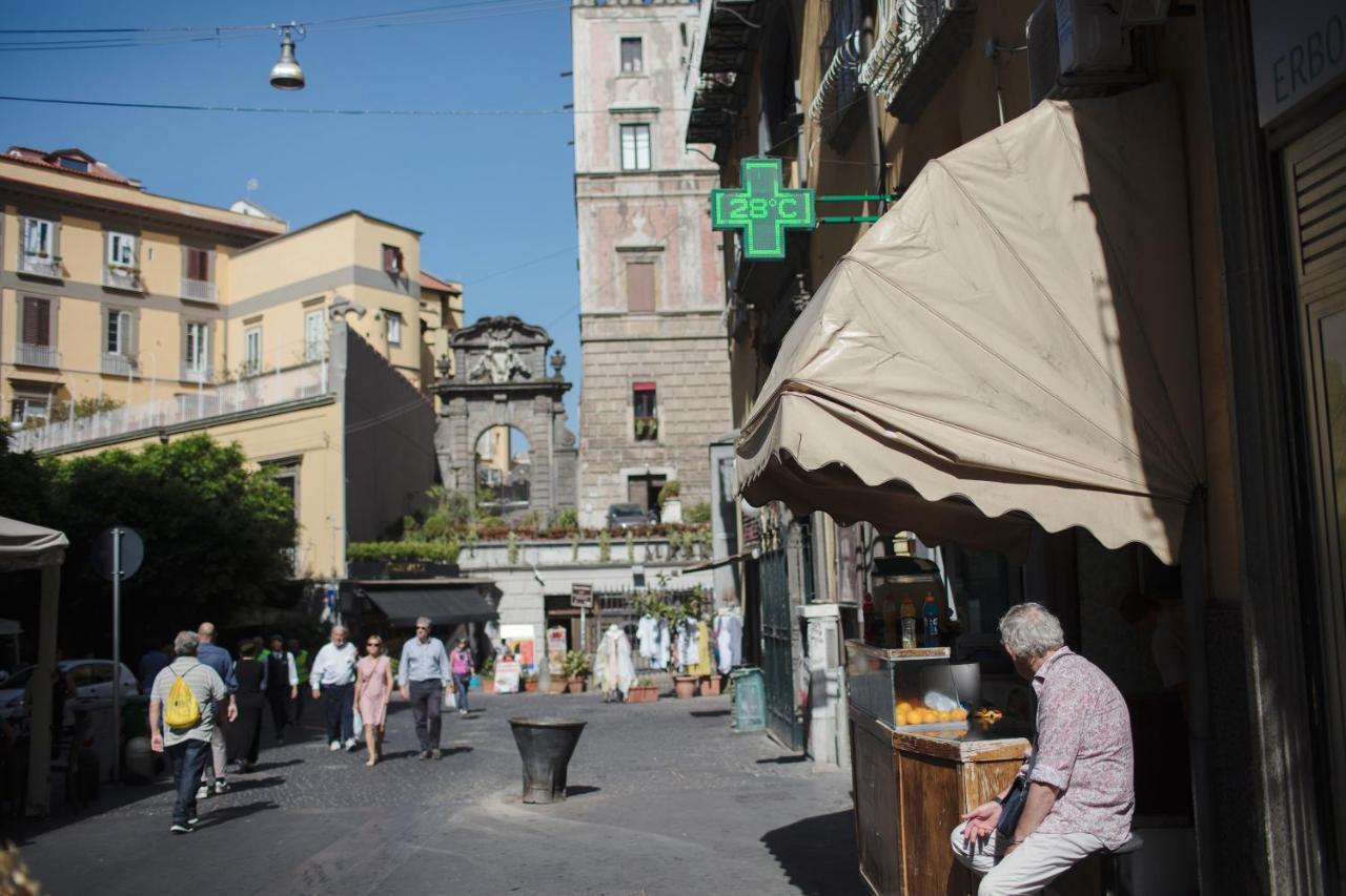 Prisca * Naples