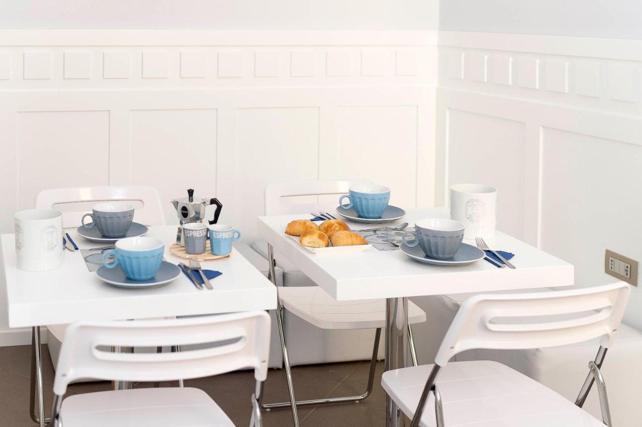 Domusvelata Bed & Breakfast Naples