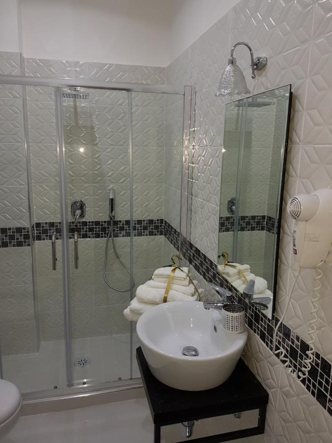 Bed & Breakfast L'elite Del Centro Storico Naples