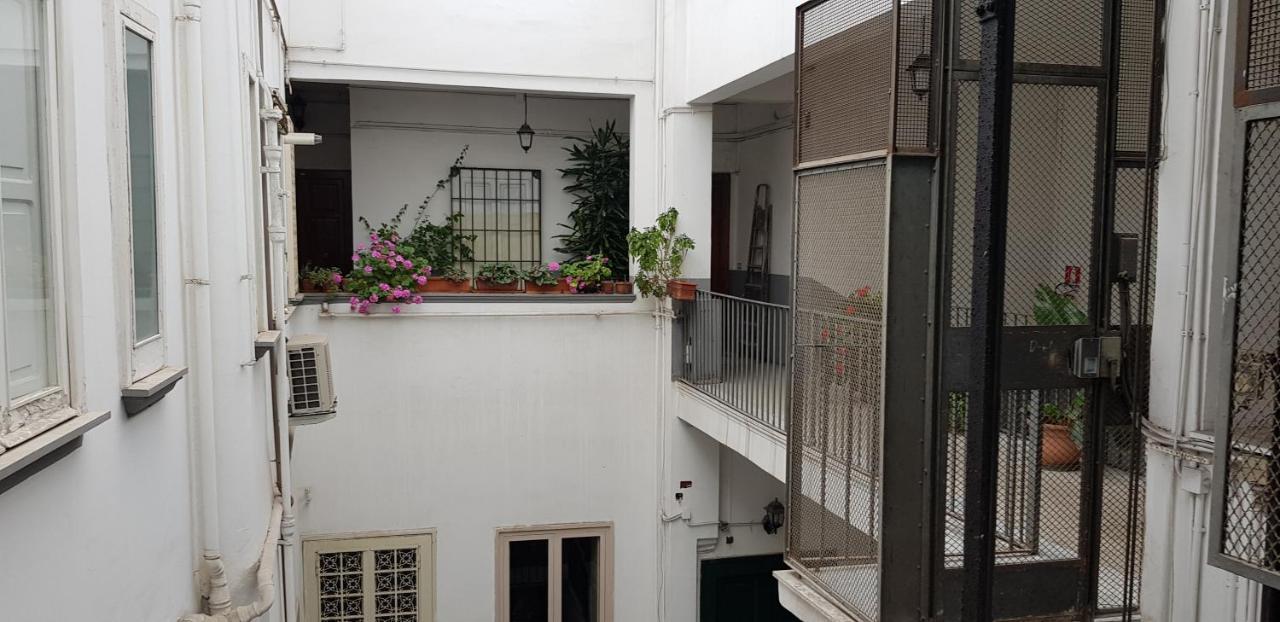 L'elite Del Centro Storico Bed & Breakfast Naples