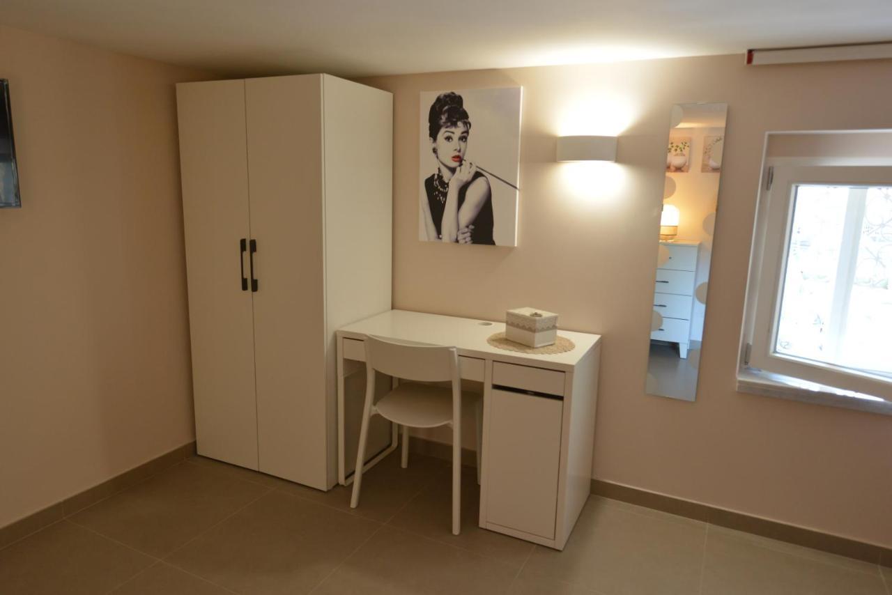 Bed & Breakfast Dioclezianorooms Naples