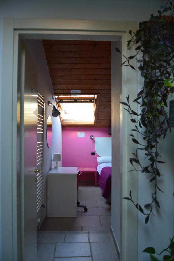 Nsh, Sweet Bed & Breakfast