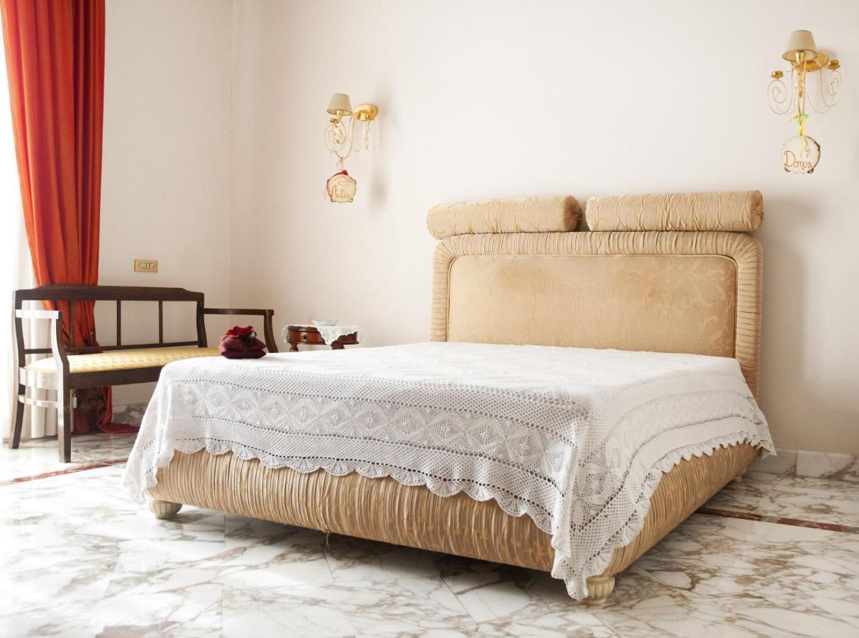 Bed & Breakfast Artis Domus Naples