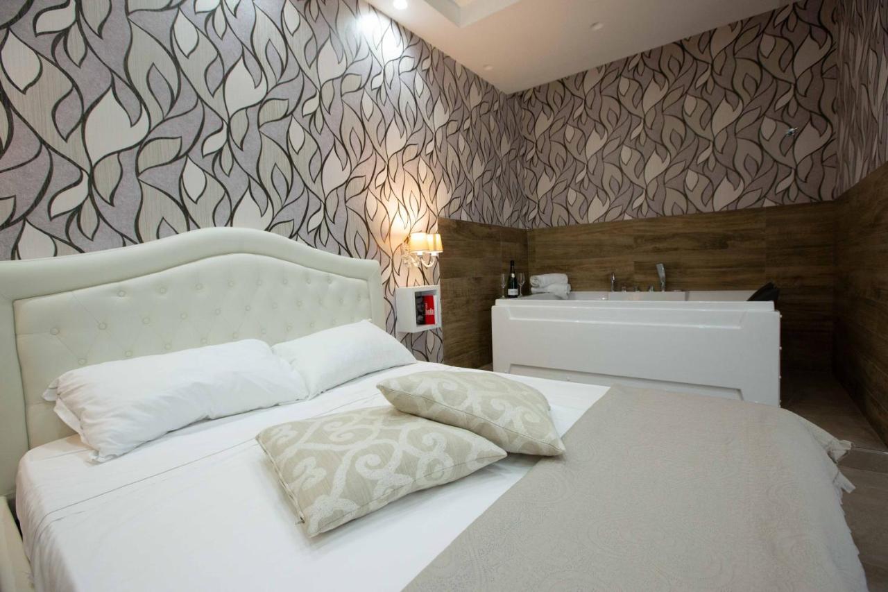 Philip Royal 3* Naples