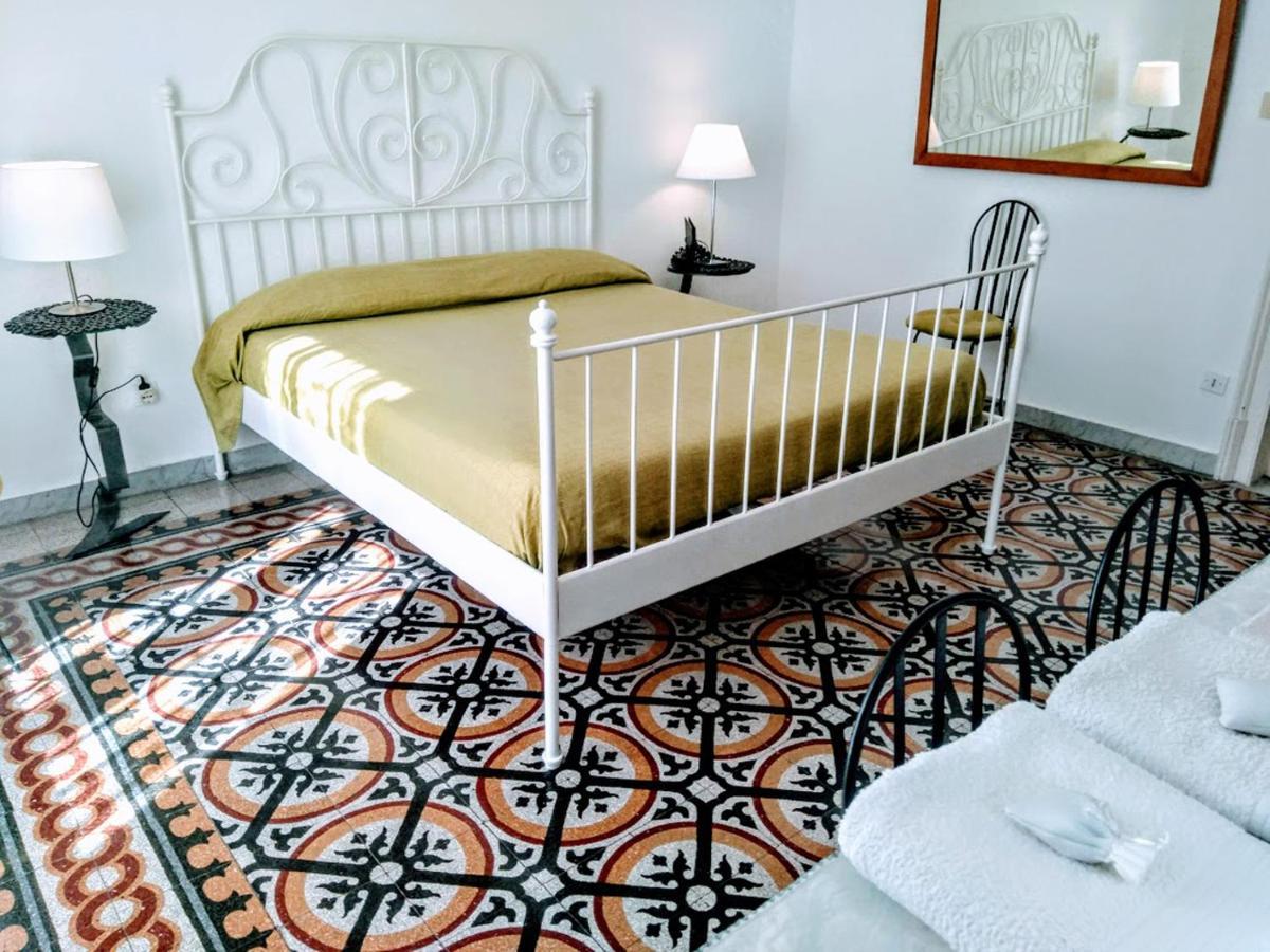 Bed & Breakfast L'atelier Vedi Ai Tuoi Piedi Naples