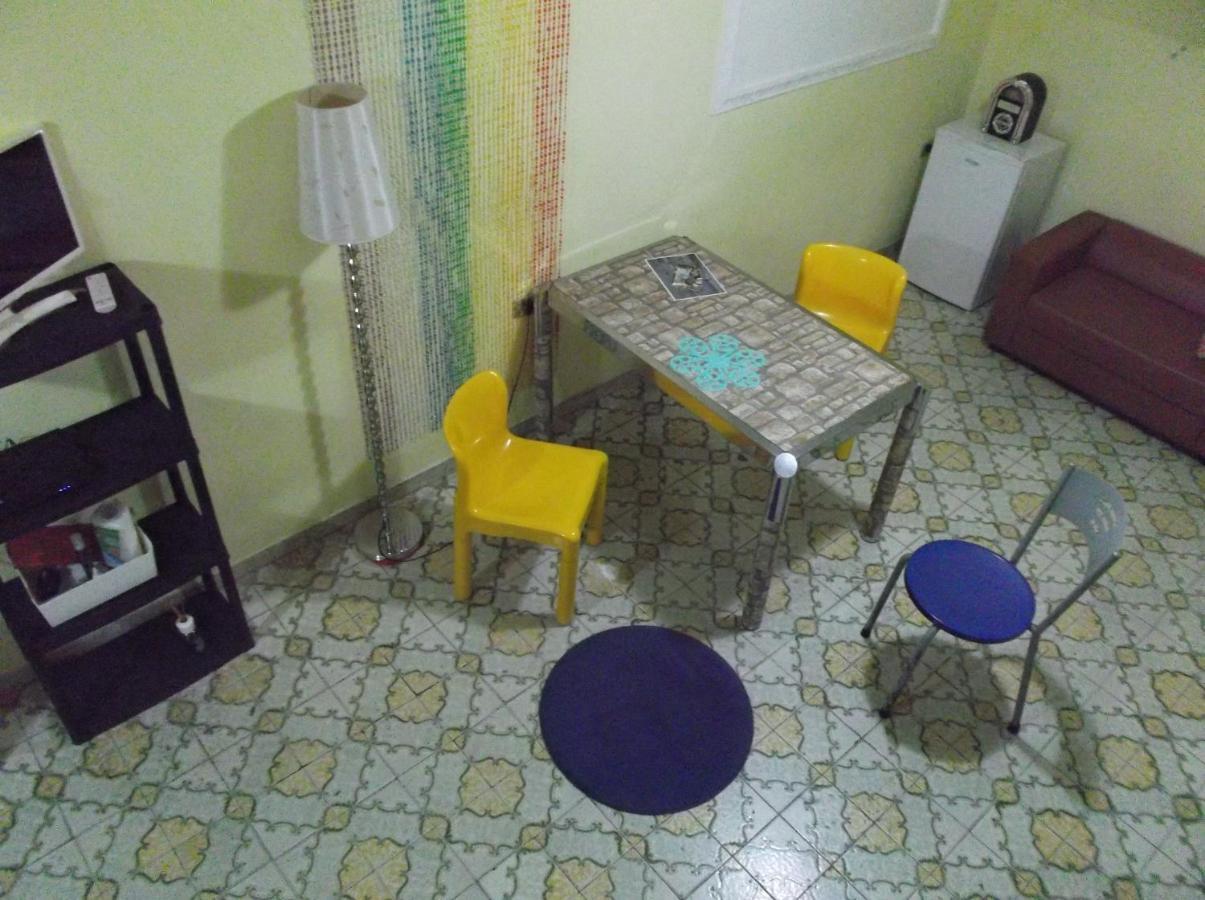 Monolocale Fronte Strada Centro Storico Holiday home Naples