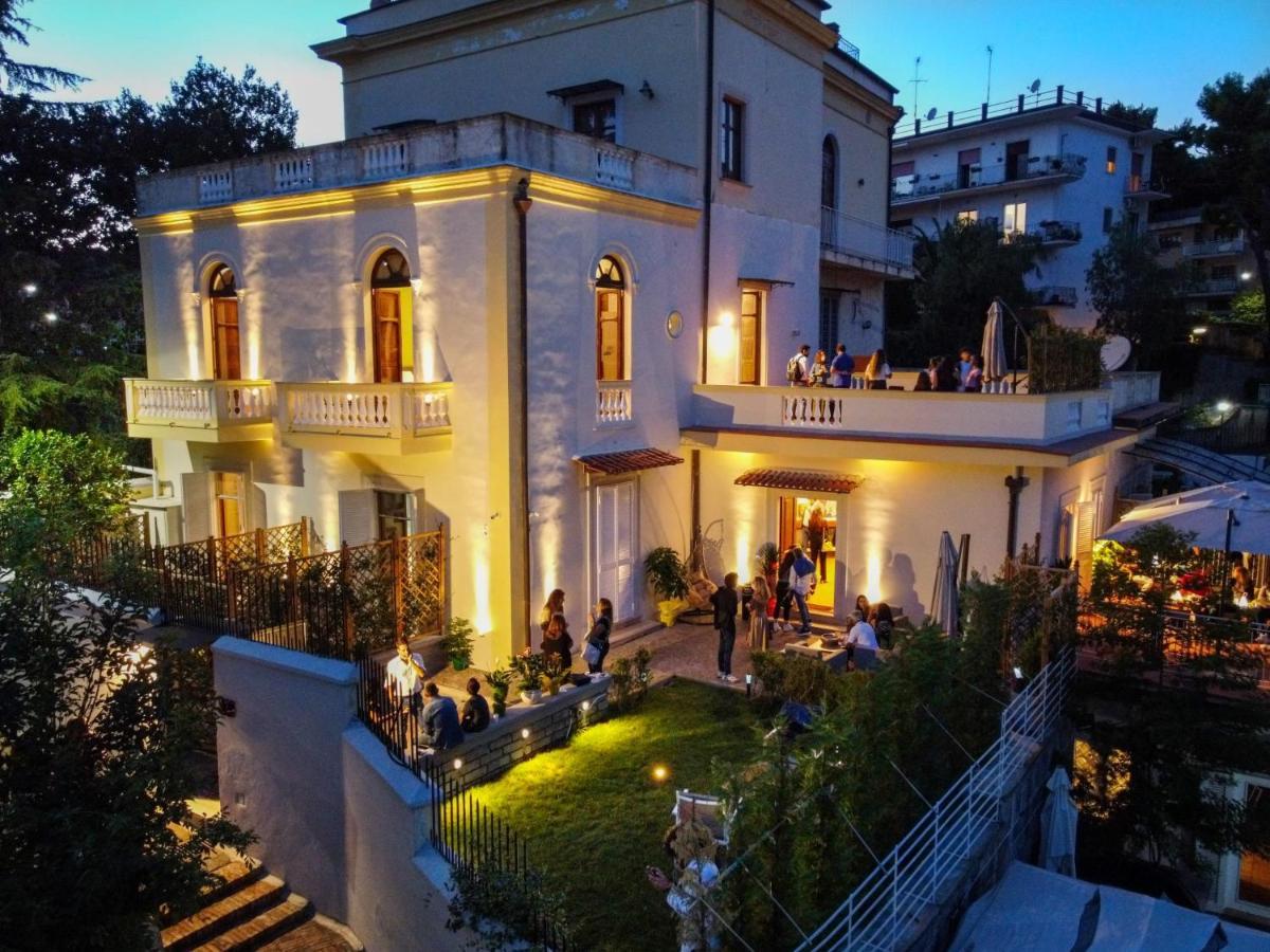 Relais Montedonzelli Bed & Breakfast