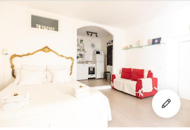 Cosy Naples