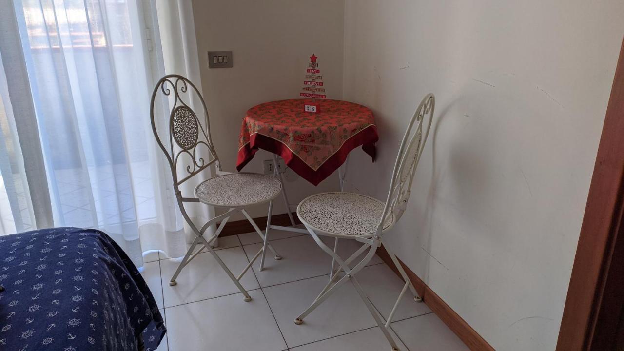 Peppino's Guest house