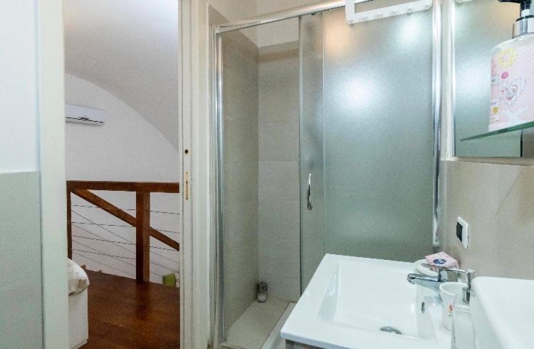 Santi Apostoli House Apartment