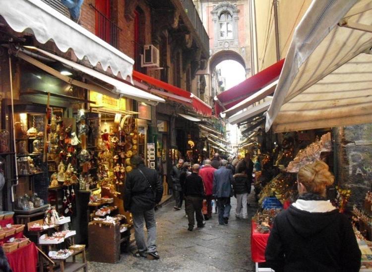 Apartment Santi Apostoli House Naples