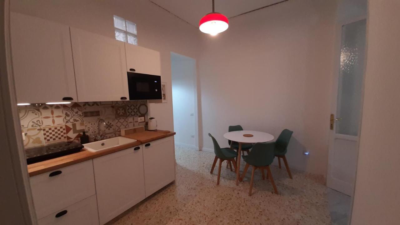 Apartment Palazzetto Di Neubourg Naples