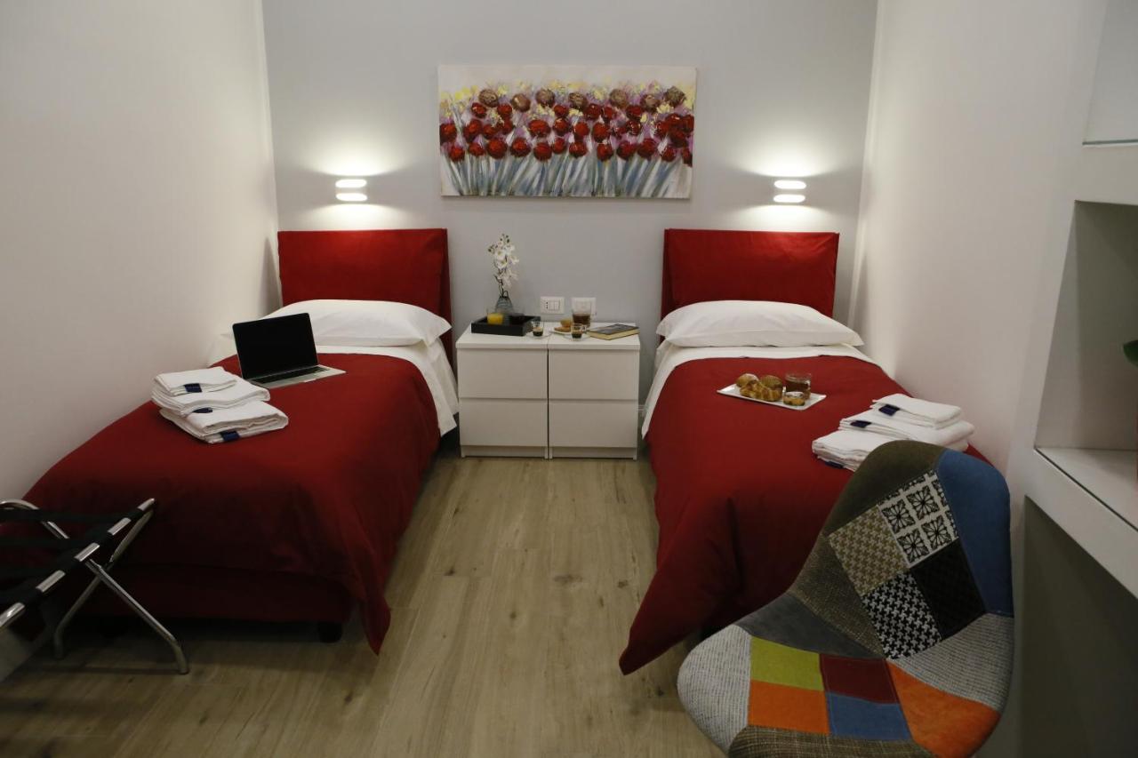 Porta San Gennaro Bed & Breakfast 2*