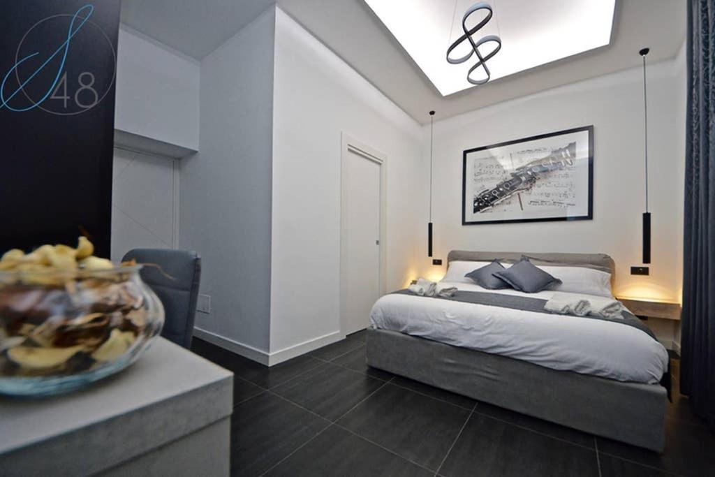 Quarantotto Apartment *
