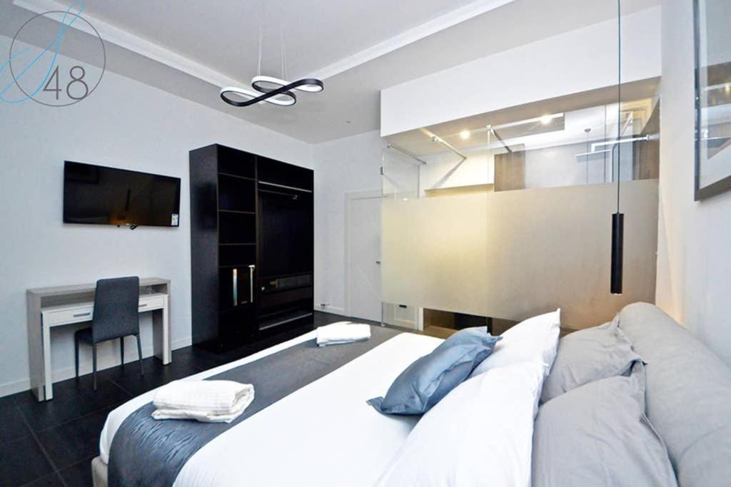 Apartment Quarantotto Naples