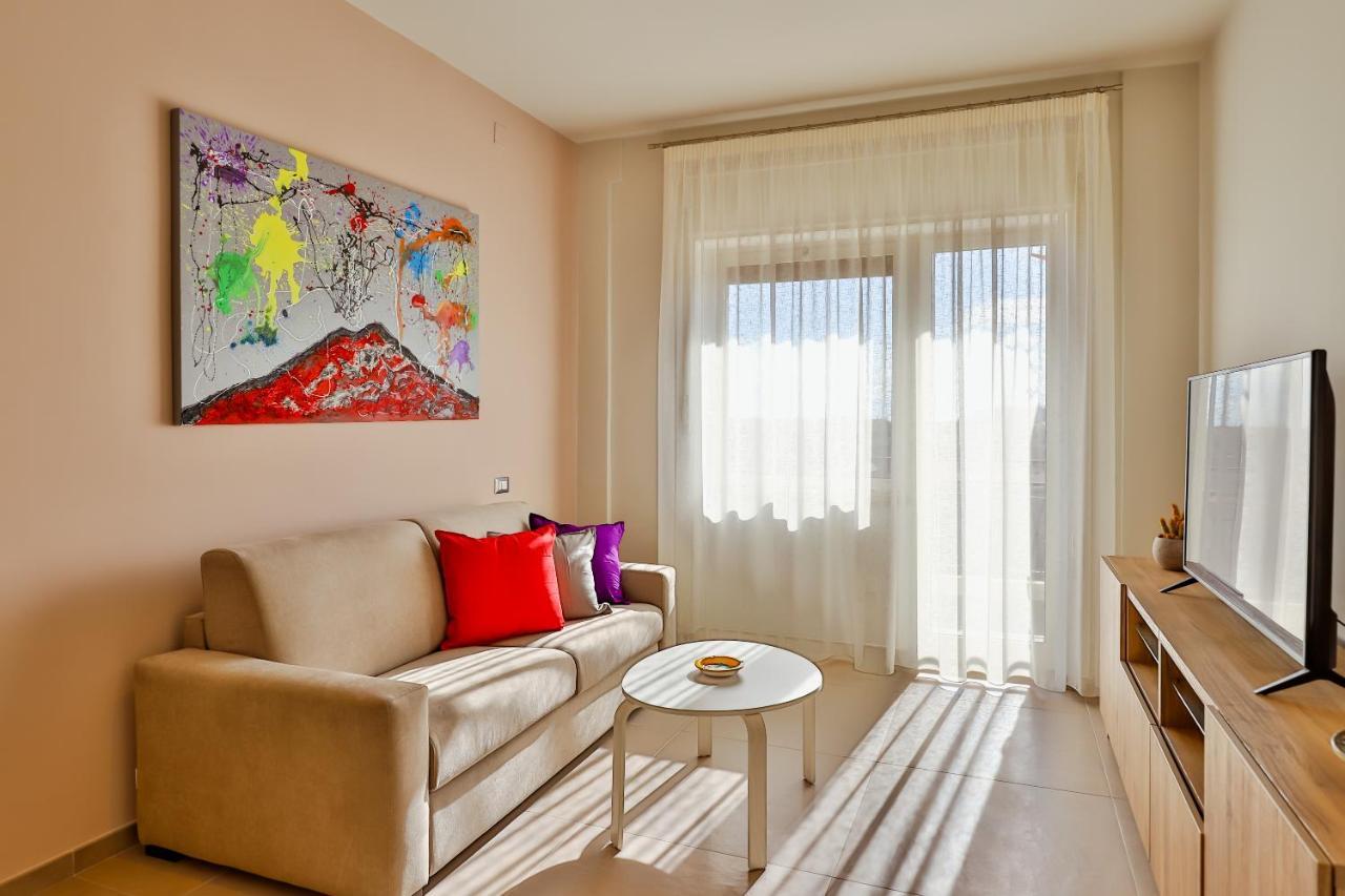 Neapolitan Skyscraper Holiday home