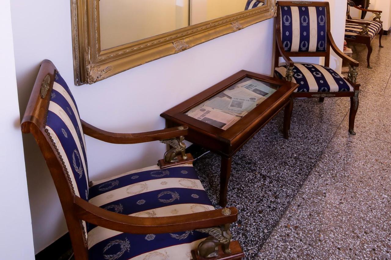 Guest house Well - Lungomare Santa Lucia Naples