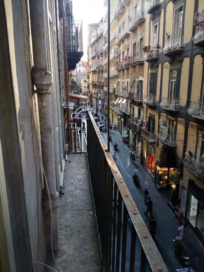 Apartment Casa Cupiello Via Chiaia - Ad Uso Esclusivo Naples