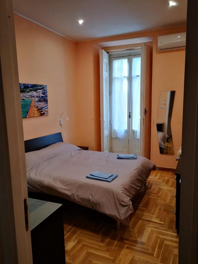 Casa Cupiello Via Chiaia - Ad Uso Esclusivo *