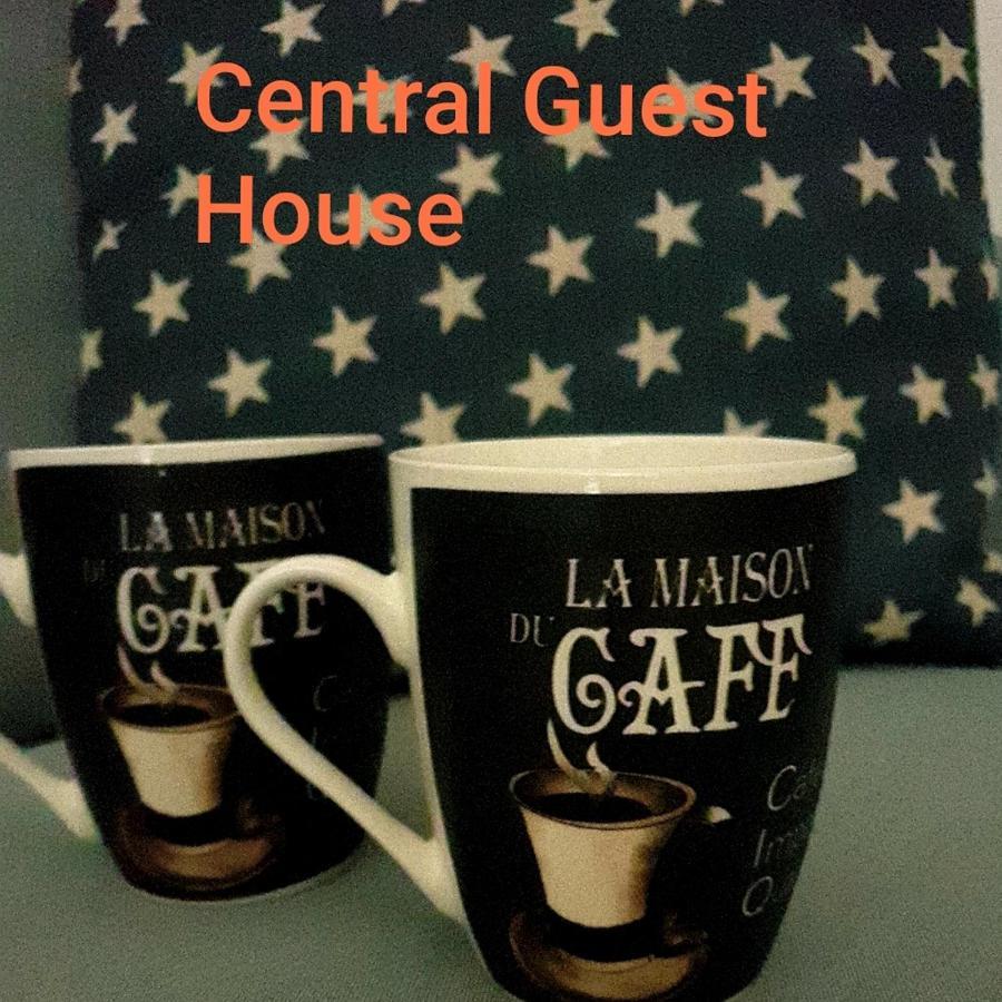 Central Guest House * Naples