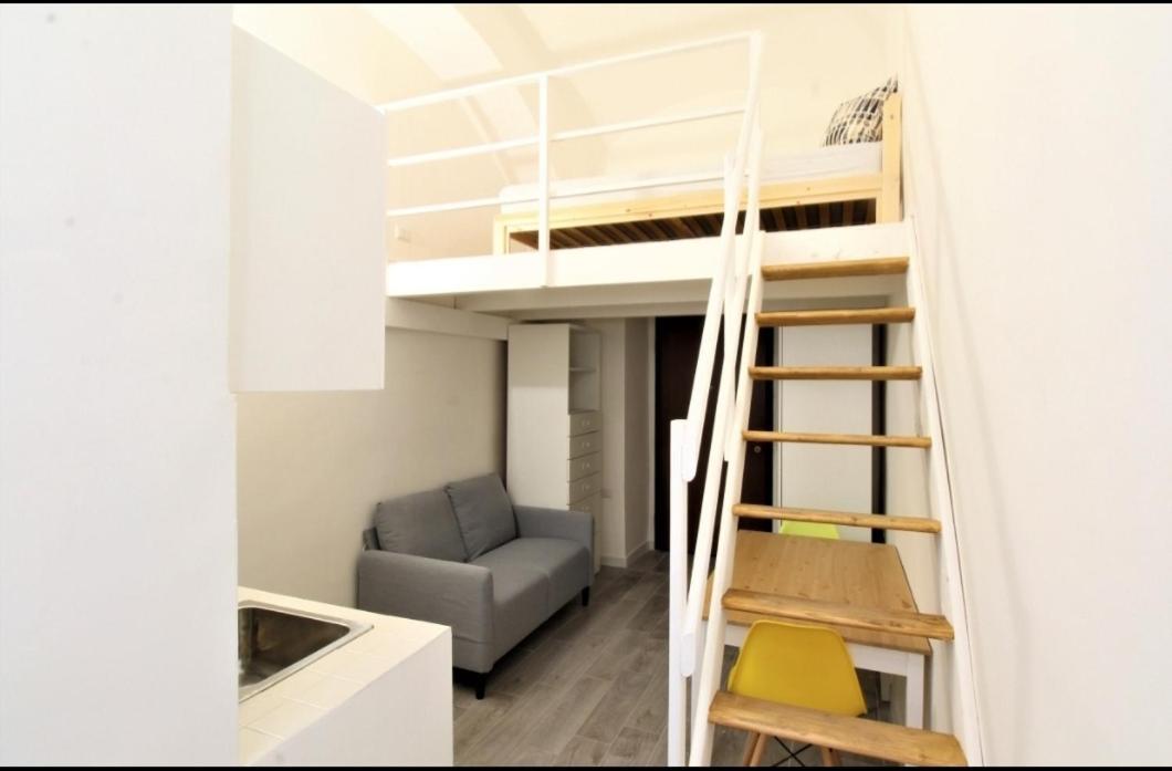 Central Guest House *