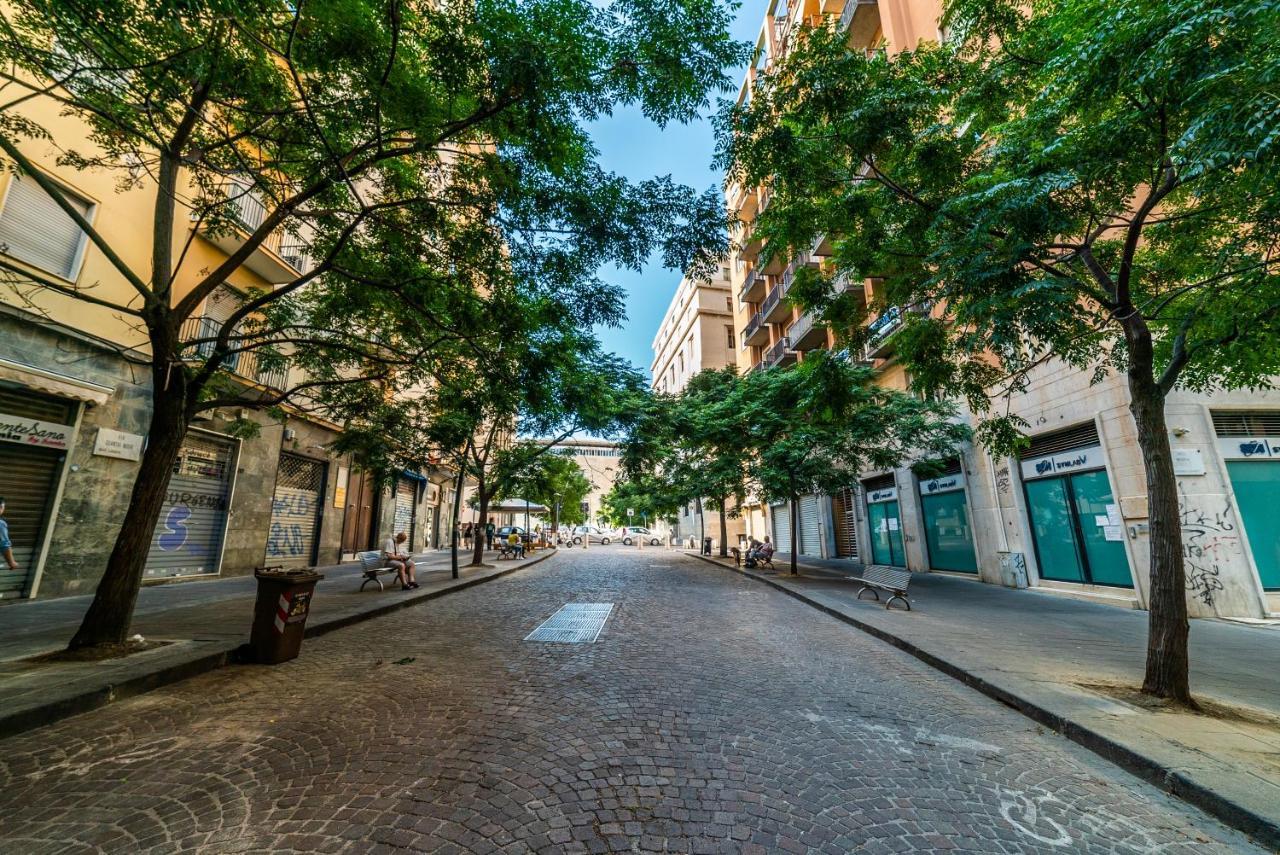 Alice In Wonderland * Naples