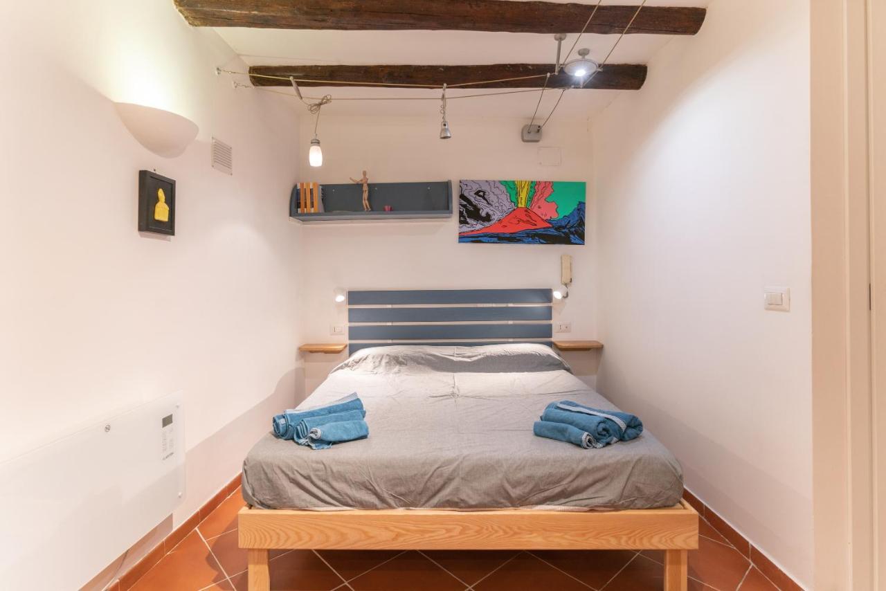 Holiday home Donnare Casavacanza - Historic Center Of Naples