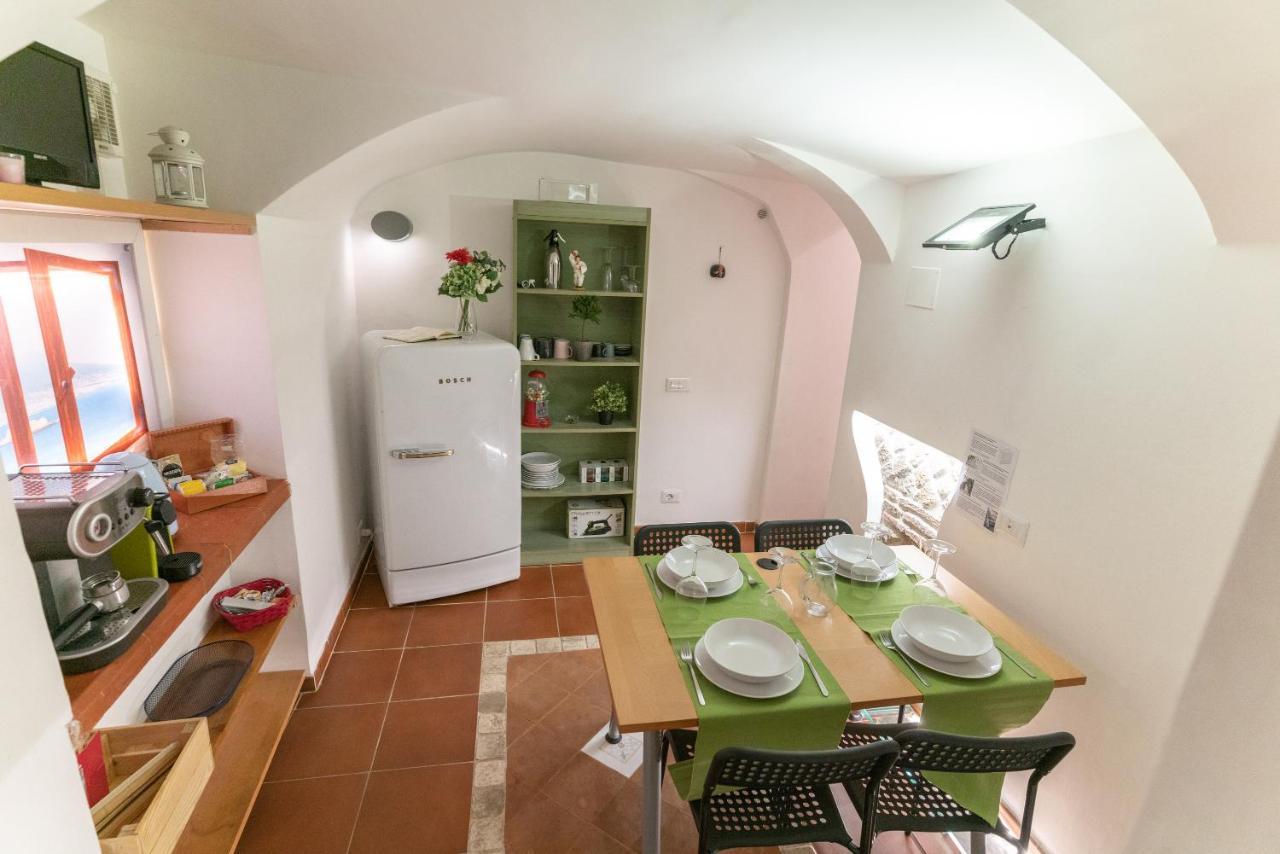 Holiday home Donnare Casavacanza - Historic Center Of *