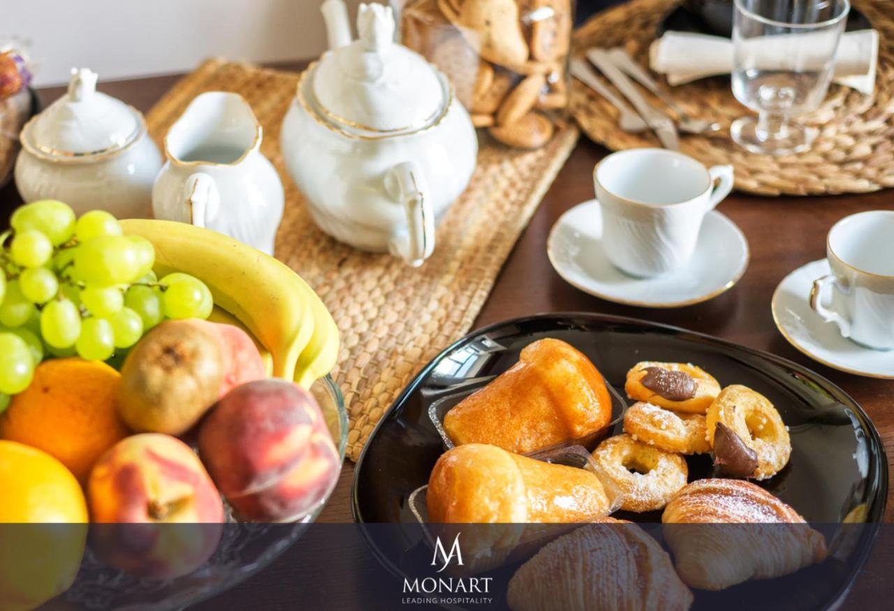 Bed & Breakfast Monart Hospitality Cavour Naples