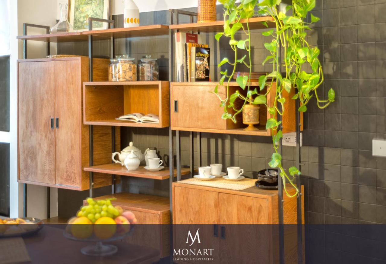 Monart Hospitality Cavour Bed & Breakfast 2*