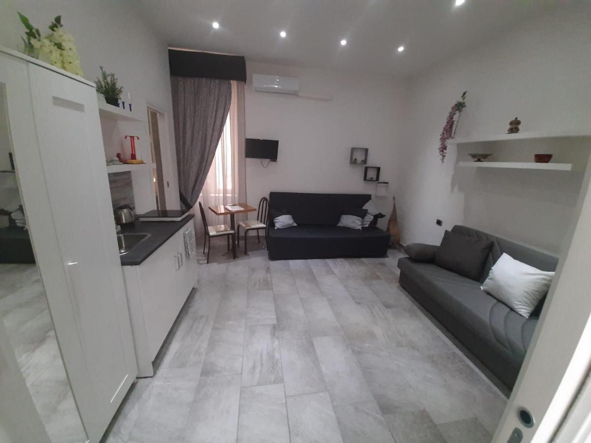 2 Passi A * Naples