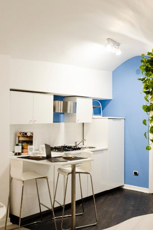 Partenope House Mare