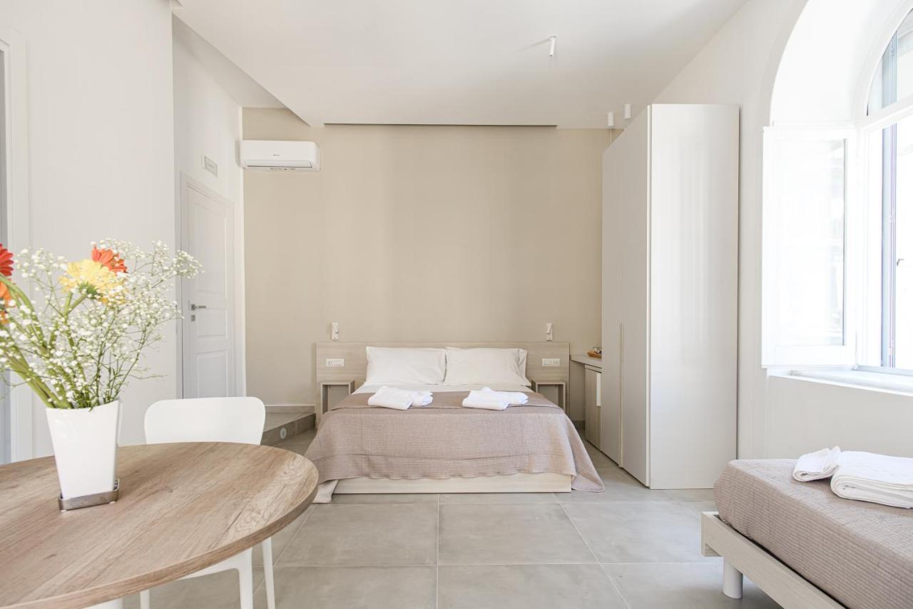 Lux Caracciolo Naples
