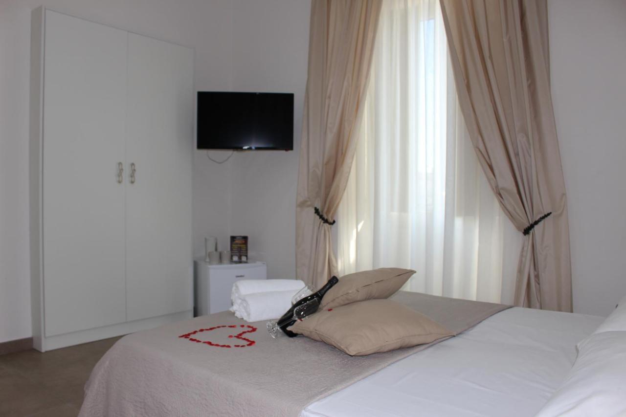 Philip Royal 3* Naples