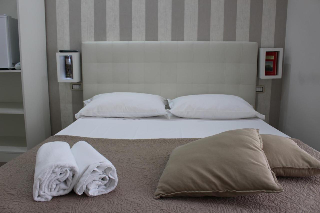 Philip Royal 3* Naples