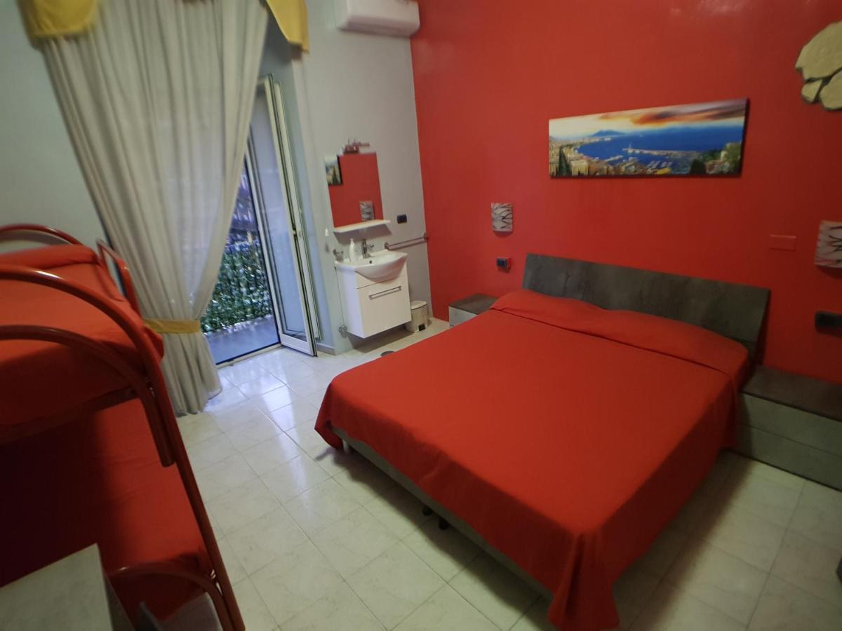 Ginevra Naples
